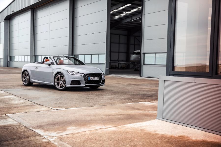  Audi TT Roadster 20 Years (8S) 2018 года  (WW) (фото 27 из 44)